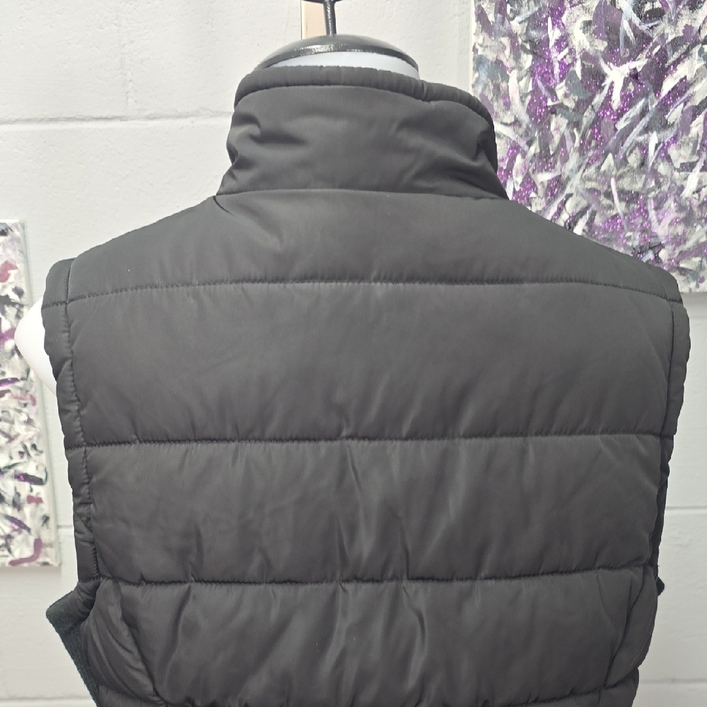 Calvin Klein Black Vest with Gold Accents - Picture 6 of 10